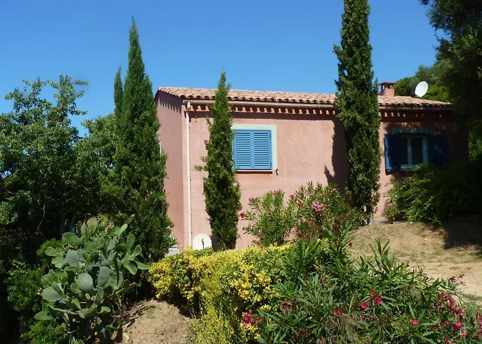 Promesse De Reussies Villa Calcatoggio (Corsica)